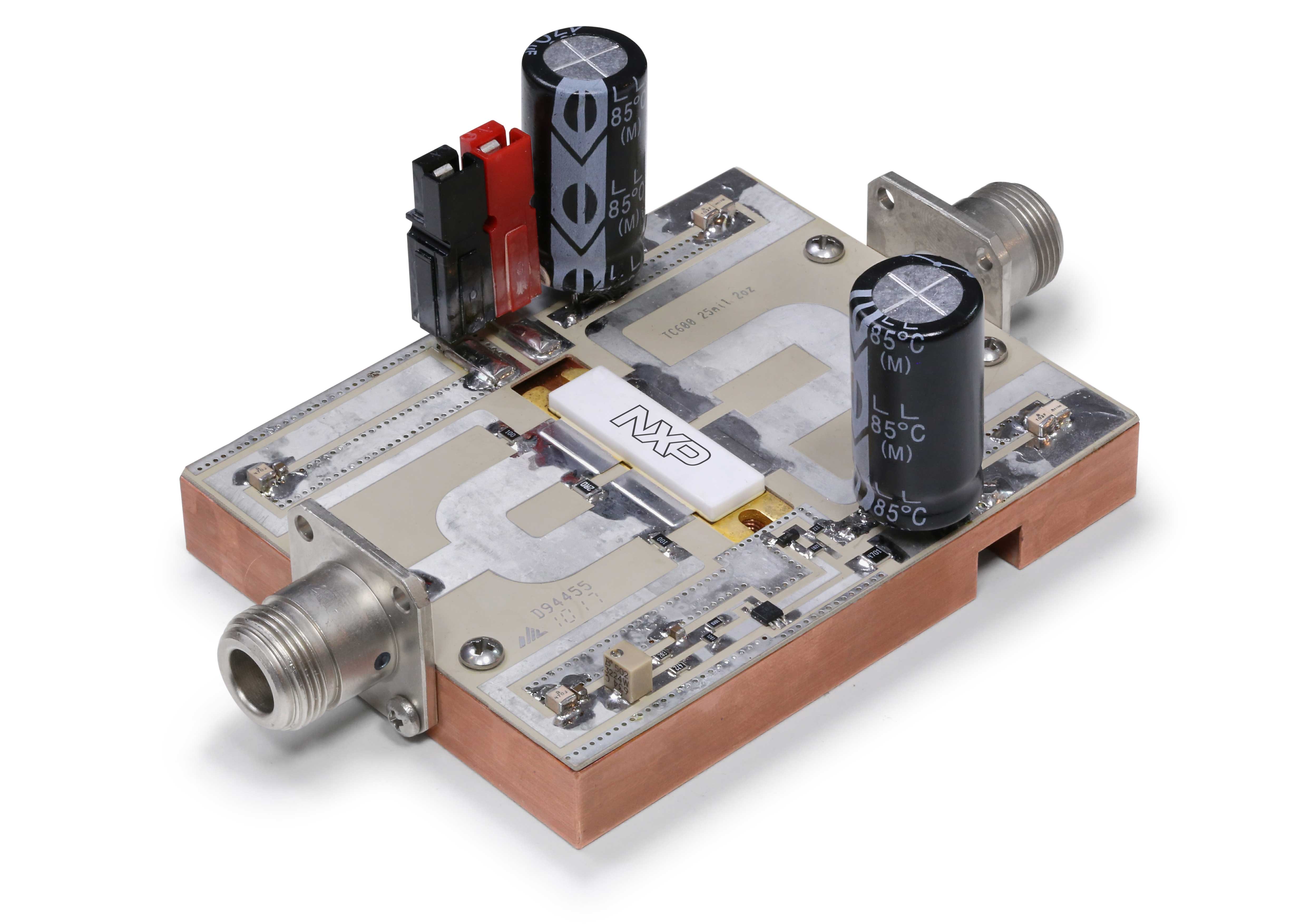  MRF13750H 915 MHz Reference Circuit